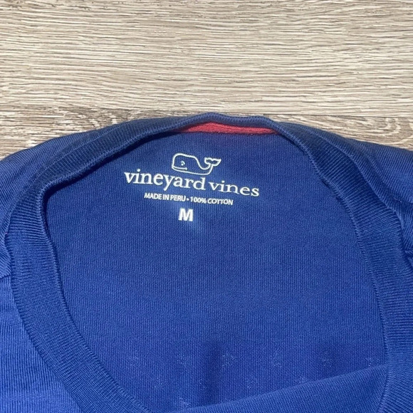 Vineyard Vines size medium short sleeve Americana fishing T shirt rooted in - Picture 3 of 5